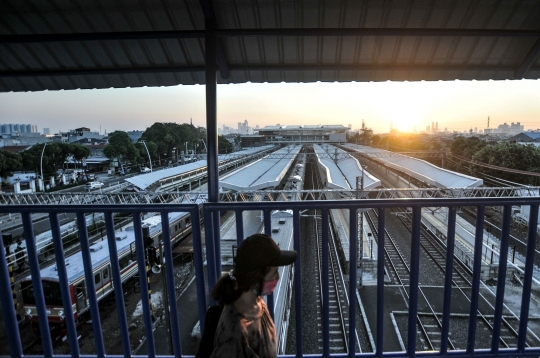 PPKM Level 4, Jumlah Penumpang KRL Naik 25 Persen