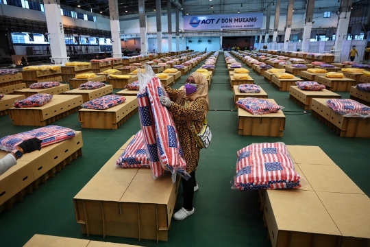 Thailand Sulap Gudang di Bandara Jadi RS Lapangan Covid-19