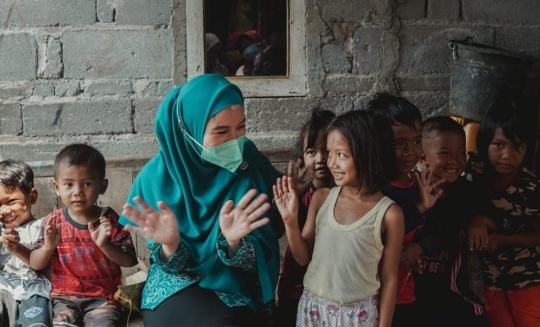 Kehidupan Chacha Frederica Sekarang, Keluar Masuk Kampung Sampai Datangi TPS