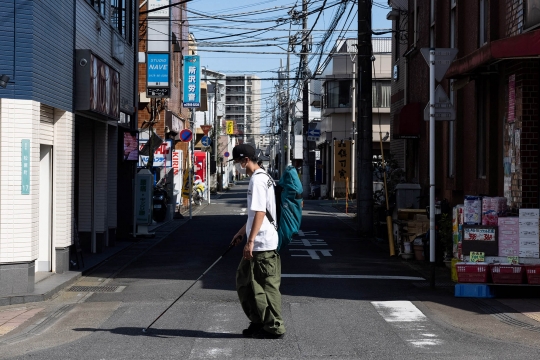 Aksi Skateboarder Tunanetra dari Jepang