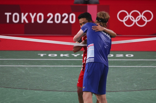 Taklukkan Antonsen, Anthony Ginting Melaju ke Semifinal Olimpiade 2020