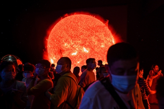 Mengunjungi Planetarium Terbesar Dunia di China