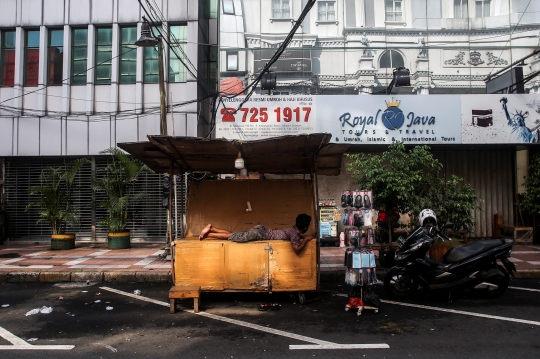 Kasus Kematian dan Aktif Covid-19 di Jakarta Turun