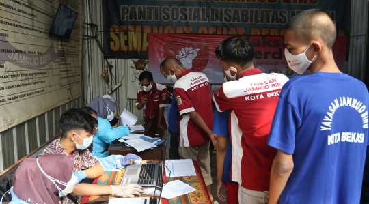 Potret Pasien ODGJ Ikut Vaksinasi Covid-19