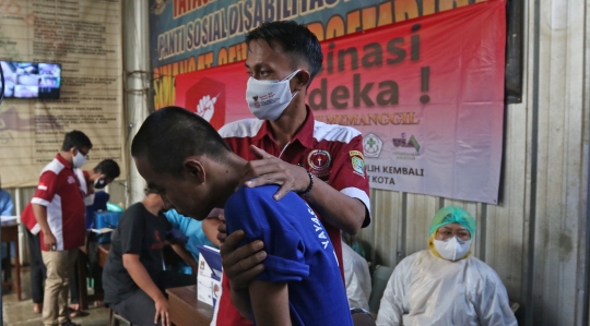Potret Pasien ODGJ Ikut Vaksinasi Covid-19