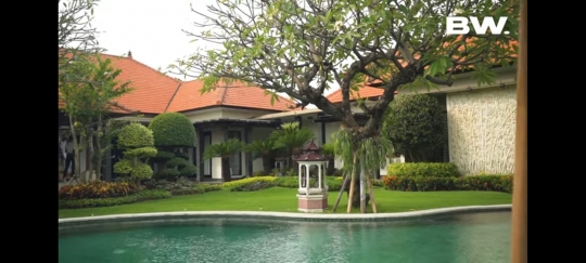Intip Istana Megah nan Luas Ajik Krisna, Pemilik Krisna Oleh-oleh Bali