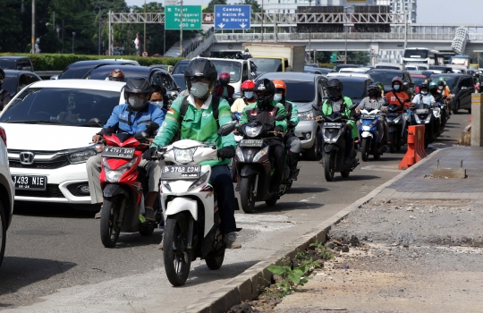 Mobilitas Warga Meningkat pada Minggu Kedua PPKM Level 4