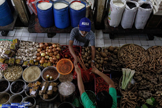 Sertifikat Vaksinasi Covid-19 Jadi Syarat Masuk Pasar di Jakarta