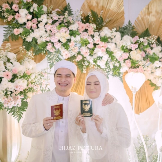Foto-foto Pernikahan Kedua Alvin Faiz, Terpaut Usia 5 Tahun Lebih Muda dari Istri