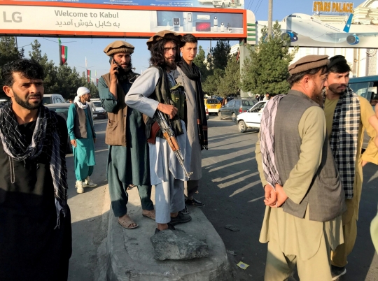 Potret Patroli Pasukan Taliban Saat Menguasai Kota Kabul di Afghanistan