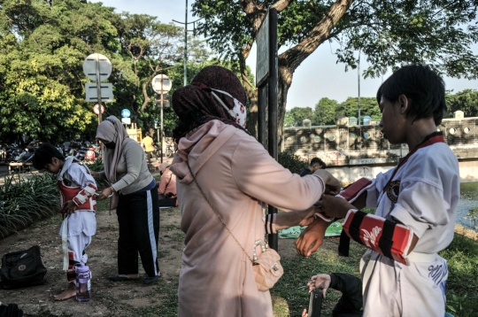 Berlatih Taekwondo di Outdoor saat Pandemi Covid-19