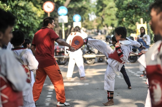 Berlatih Taekwondo di Outdoor saat Pandemi Covid-19