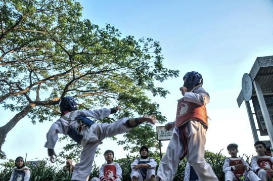 Berlatih Taekwondo di Outdoor saat Pandemi Covid-19