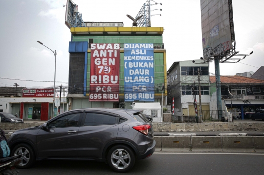 Kemenkes Turunkan Biaya Swab Antigen dan PCR