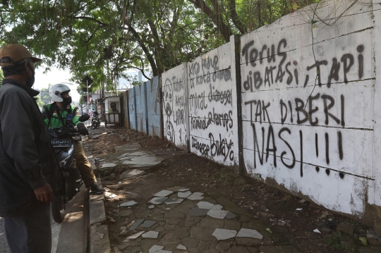 Mural 'Tuhan Aku Lapar' Muncul di Citayam