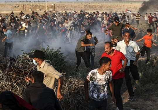 Aksi Warga Palestina Protes di Perbatasan Israel