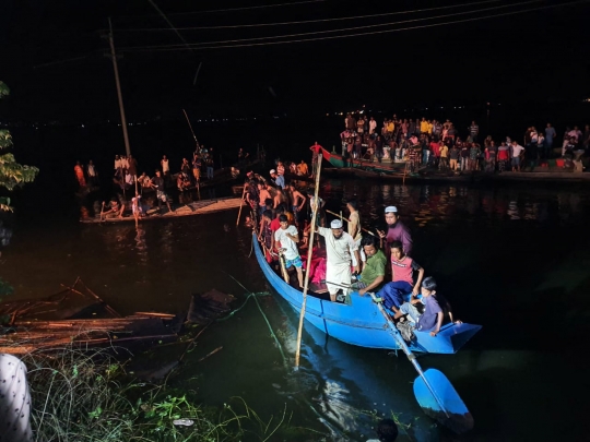 Kapal Penuh Penumpang Tenggelam di Bangladesh, 19 Orang Tewas