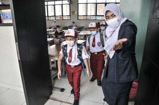 Antusias Murid Kelas 1 SD Ikuti Pembelajaran Tatap Muka