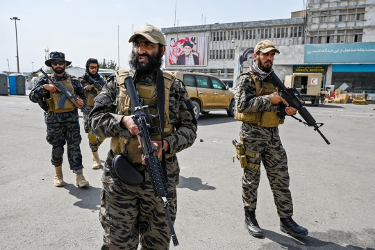 Pasukan Khusus Taliban Kuasai Bandara Kabul Usai Militer AS Angkat Kaki