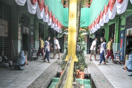 Ratusan Korban Kebakaran Kemayoran Mengungsi di Gedung Sekolah