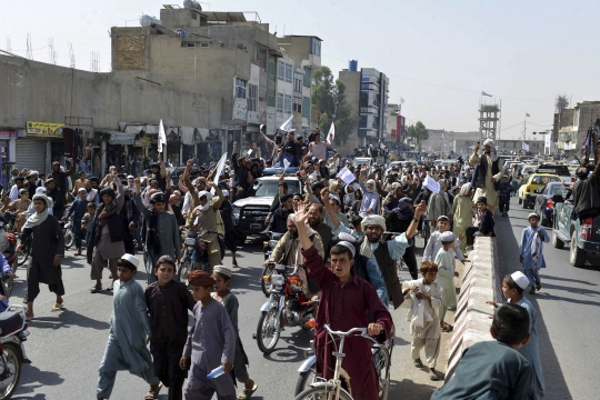 Euforia Taliban Rayakan Penarikan Tentara AS dari Afghanistan