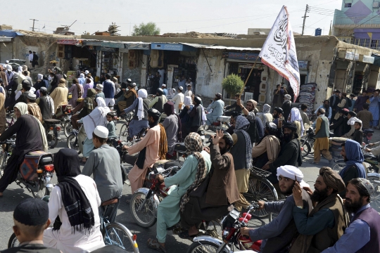 Euforia Taliban Rayakan Penarikan Tentara AS dari Afghanistan