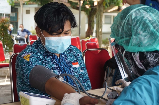 Vaksinasi Covid-19 Bagi Pelajar di Malang