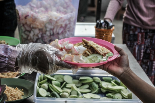 Berbagi Sarapan Gratis di Masa Pandemi