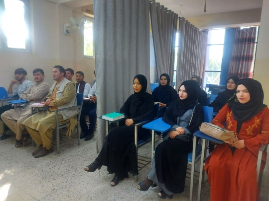 Potret Universitas di Afghanistan Pisahkan Mahasiswa Laki-Laki dan Perempuan