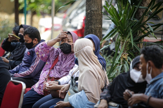 Keluarga Korban Kebakaran Lapas Kelas 1 Tangerang Datangi RS Polri Kramat Jati