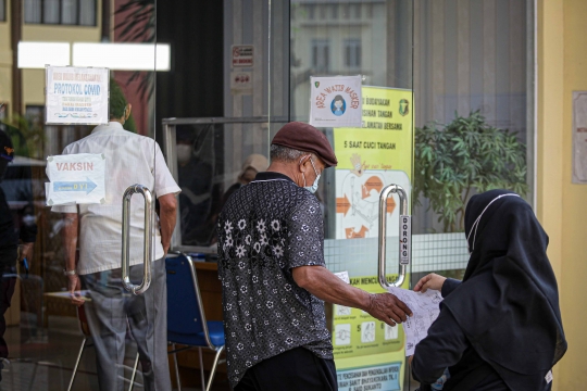 Keluarga Korban Kebakaran Lapas Kelas 1 Tangerang Datangi RS Polri Kramat Jati