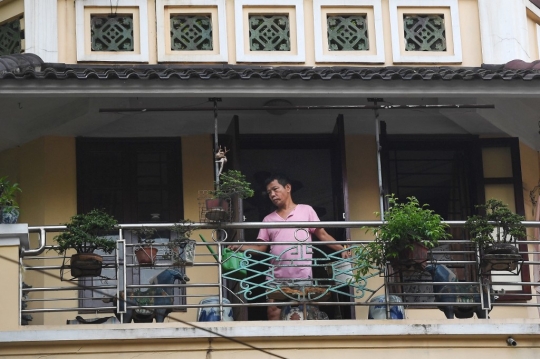 Balkon Kecil Jadi Penyelamat Warga Hanoi di Tengah Kepenatan Akibat Lockdown