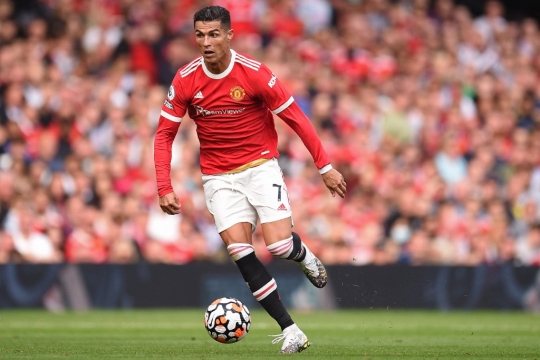 Debut dengan MU, Ronaldo Menggetarkan Old Trafford