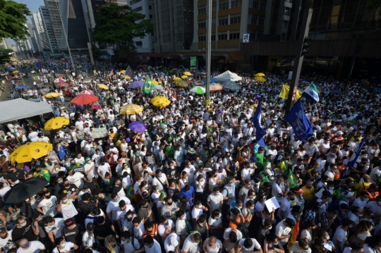 Ribuan Warga Brasil Demo Tuntut Pemakzulan Presiden Bolsonaro