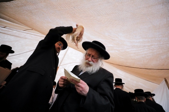 Kaparot, Ritual Menebus Dosa Orang Yahudi