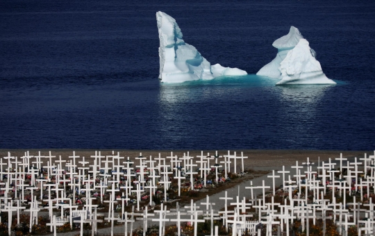 Penampakan Gunung-Gunung Es yang Mencair di Greenland