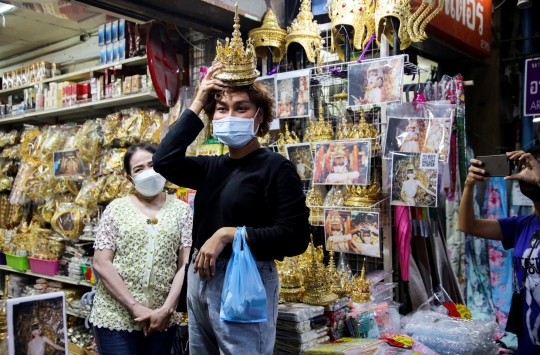 Dipakai Lisa Blackpink, Mahkota Thailand Mendadak Viral