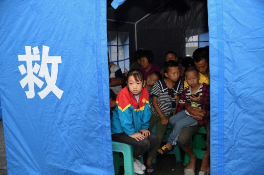 Gempa Dangkal Mengguncang China