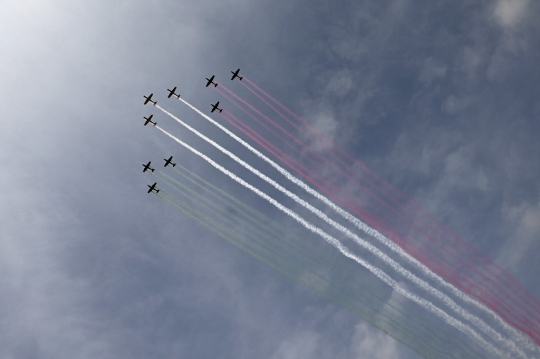 Parade Militer Peringati 211 Tahun Kemerdekaan Meksiko