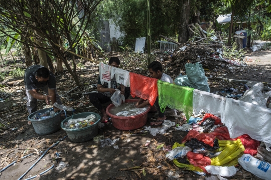 Instalasi Sampah Plastik Dipamerkan di Gresik