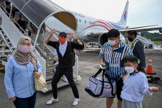 Lokasi Wisata Dibuka, Bandara Internasional Kuala Lumpur Penuh Turis Domestik