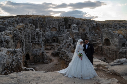 Menikmati Keindahan Alam Turki dari Puncak Gunung Nemrut