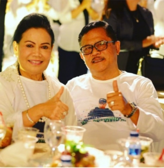Melihat Kemesraan Eks Kapolri bersama Istri Tercinta, Bikin Baper
