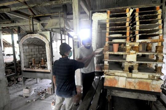 Geliat Keramik Bojongsari Depok yang Tetap Eksis Kala Pandemi