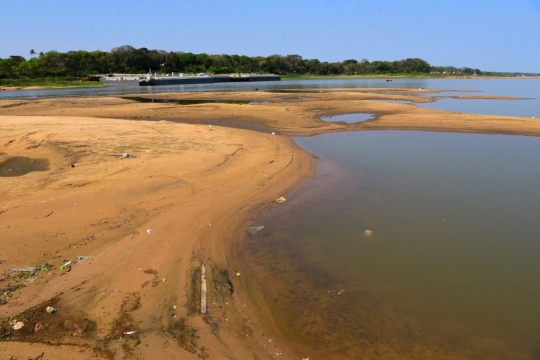 Kekeringan Parah Landa Sungai Paraguay