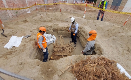 Penemuan Mayat yang Terkubur 800 Tahun Lalu di Peru