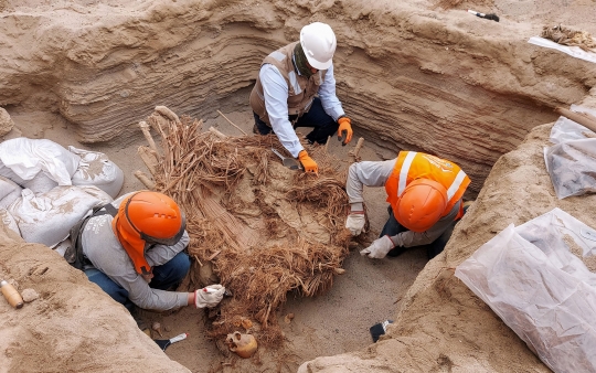Penemuan Mayat yang Terkubur 800 Tahun Lalu di Peru