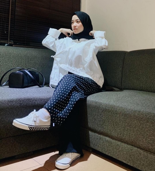 Potret Terbaru Nissa Sabyan Curi Perhatian, Netizen 'Umi Gak Capek Cantik Terus?'