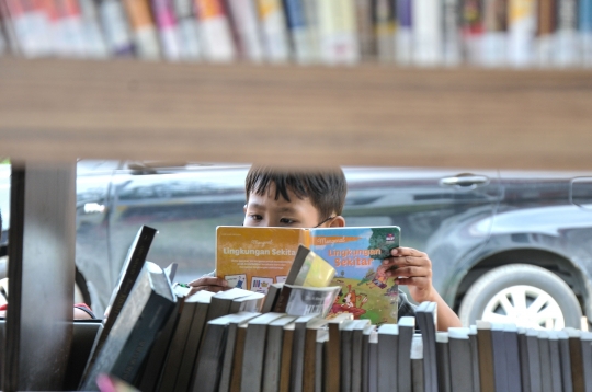 Meningkatkan Minat Baca Anak dengan Perpustakaan Keliling