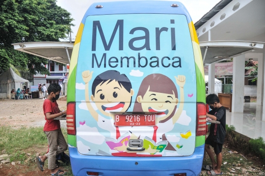 Meningkatkan Minat Baca Anak dengan Perpustakaan Keliling